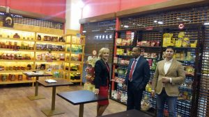 RUSIA: Embajador y ministro consejero RD visitan mercado RUSIA: Embajador y ministro consejero RD visitan mercado