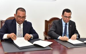 Educación y Onesvie evaluarán riesgos y posibles fallas en escuelas de la RD