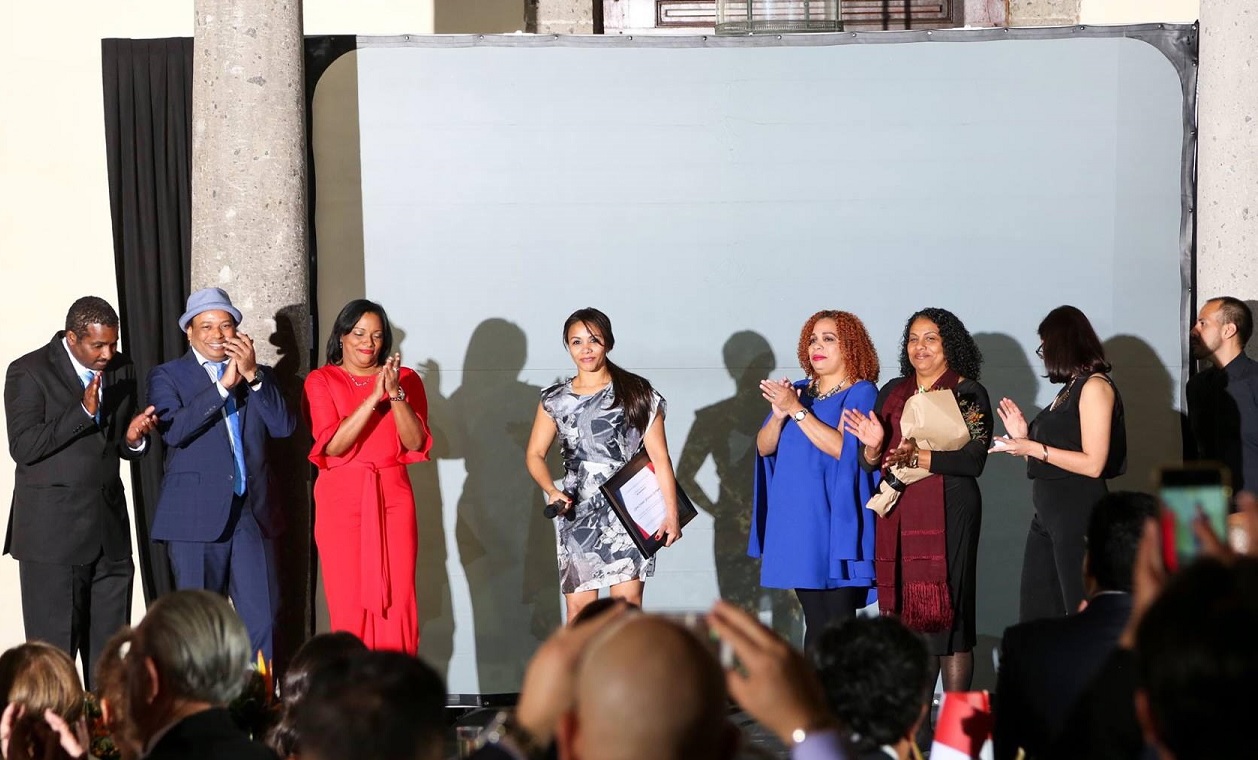 MEXICO: Reconocen a dominicana por labor a favor de la diáspora imagen