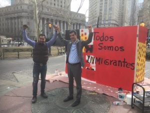 Artista dominicano protesta con su arte en Manhattan