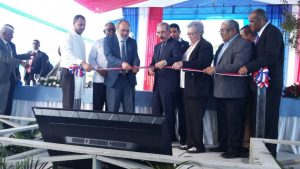 ELÍAS PIÑA: Medina reinaugura hospital municipal de Hondo Valle