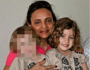 NUEVA YORK: Abandonó juicio madre de niños asesinados por niñera