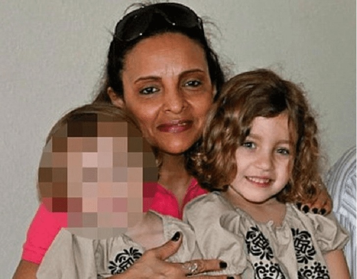 NUEVA YORK: Abandonó juicio madre de niños asesinados por niñera imagen