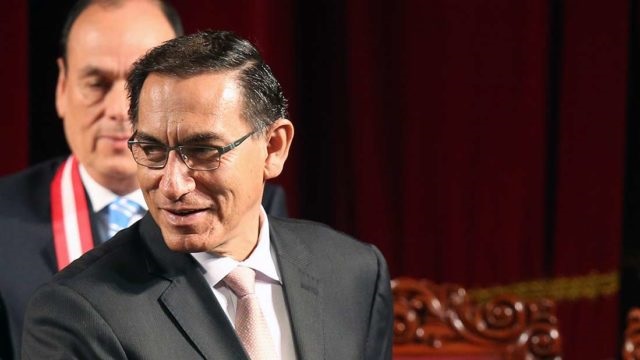 PERÚ: Martín Vizcarra se convirtió en nuevo presidente; propone pacto social imagen