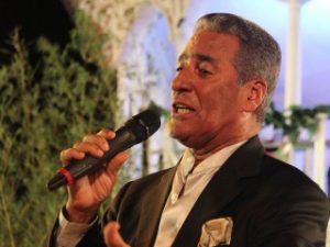 Medio siglo después cancion «Por Amor» sigue enamorando al mundo