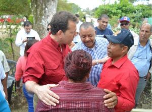 Bisonó propone modelo que devuelva la prosperidad a los campos Bisonó propone modelo que devuelva la prosperidad a los campos