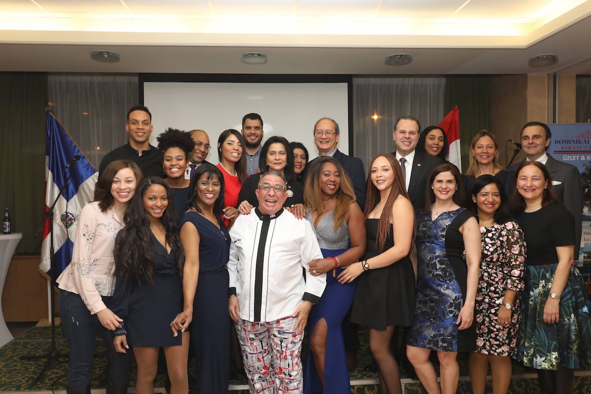 VIENA: Amigos de Hungría-RD celebran Independencia imagen