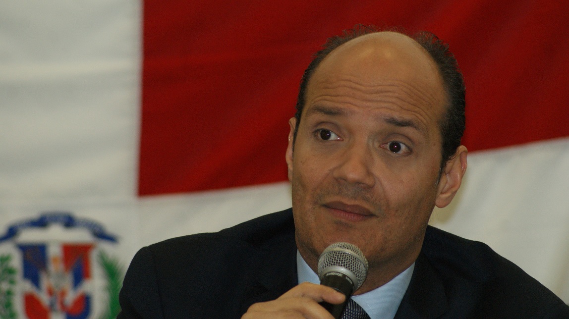 Ranfis promete sacar haitianos de la RD y enjuiciar dominicanos traidores imagen