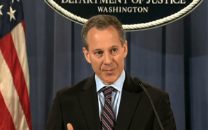 Fiscal General anuncia cargos por fraude en plomería y calefacción