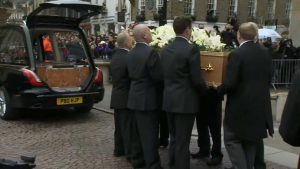 INGLATERRA: El ‘particular’ último adiós de Cambridge a Stephen Hawking