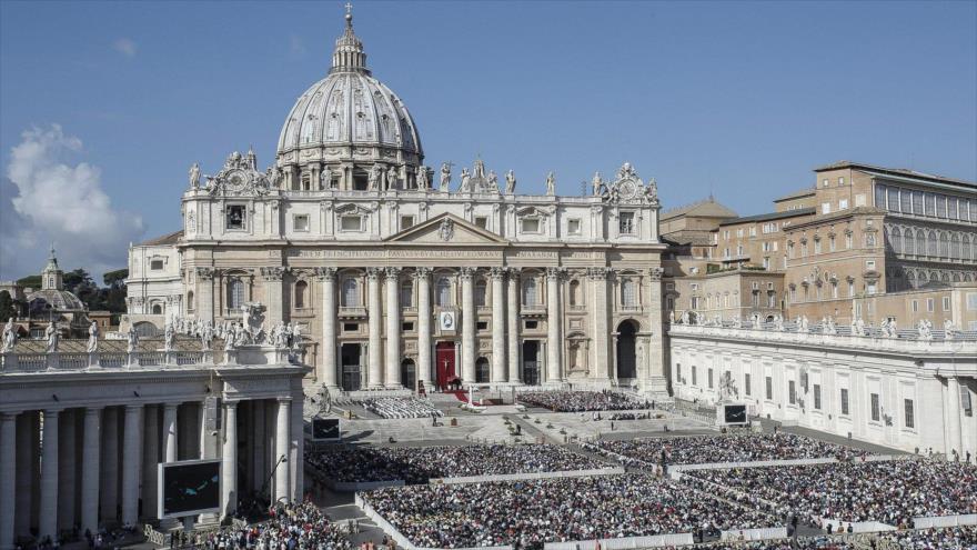El Vaticano acusa exdirector de su banco malversar 50 millones euros imagen