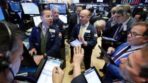 Trump sacude a Wall Street con aranceles a China