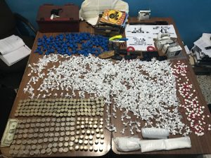 JARABACOA: DesmantelaN red y ocupaN más de mil porciones de drogas