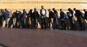 CHILE: Prohíben entrar a 239 haitianos que portaban documentación falsa