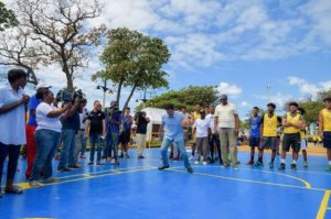 Alcalde Collado inaugura actividades deportivas y recreativas en Güibia