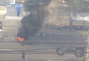 Suspenden docencia en la UASD por disturbios en alrededores