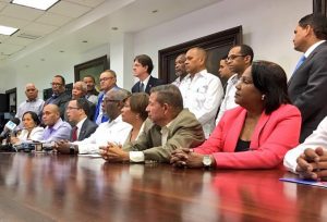 Educación y la ADP acuerdan esperar fallo del TSA sobre nombramientos Educación y la ADP acuerdan esperar fallo del TSA sobre nombramientos