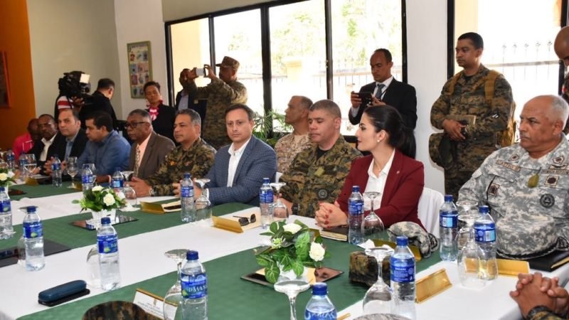 Autoridades dominicanas acuerdan fortalecer acciones en la frontera imagen