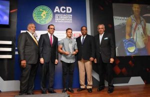 ACD entrega al gimnasta Audrys Nin el premio «El Atleta del Año» ACD entrega al gimnasta Audrys Nin el premio «El Atleta del Año»
