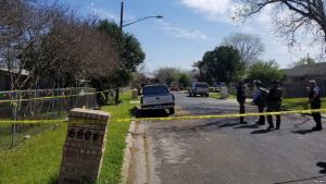 TEXAS: Otro paquete bomba deja adolescente muerto y mujer herida