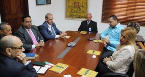 Partidos de oposición se reúnen con representante Naciones Unidas en RD Partidos de oposición se reúnen con representante Naciones Unidas en RD