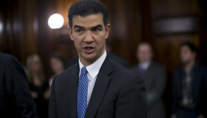 Ydanis Rodríguez reintroduce proyecto en favor pequeños negocios