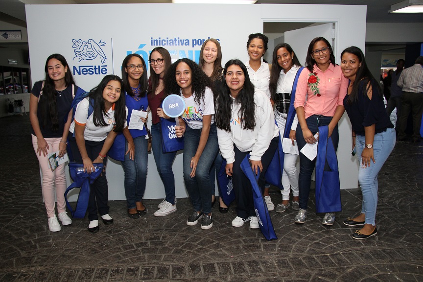 Nestlé lleva jóvenes a su primera entrevista de trabajo imagen