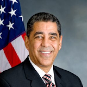 OPINION: Renuncia presidente de la Autoridad de Vivienda