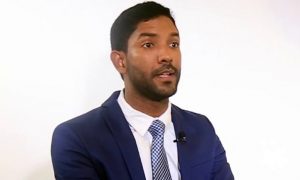 David Sena, el dominicano que ayuda a cruzar el ‘charco universitario’ David Sena, el dominicano que ayuda a cruzar el ‘charco universitario’