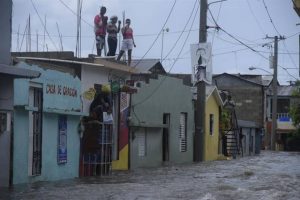 Lluvias han desplazado más de 4.000 personas en República Dominicana