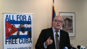 EEUU: Exilio tacha de «burla» el relevo en la Presidencia de Cuba