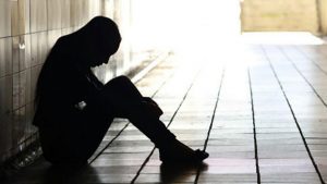 Adultos latinos lideran estadística de depresión en Nueva York