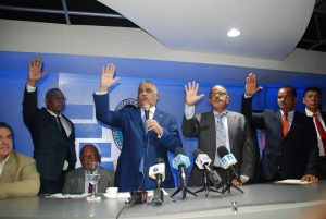 Cristian Paredes, Máximo Castillo y otros dirigentes regresan al PRD