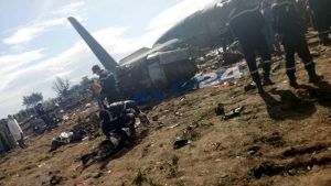 ARGELIA: Al menos 257 muertos en accidente de avión militar más grave