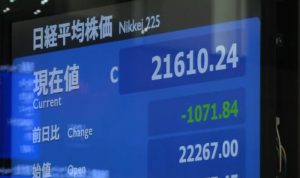 Bolsas asiáticas caen por miedo a guerra comercial entre China y EU