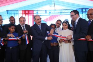 SDN: Presidente Medina inaugura una escuela básica en La Victoria