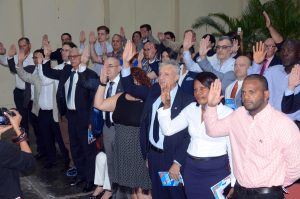 Interior y Policía juramenta a 74 extranjeros como dominicanos