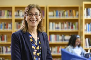 Feria del Libro será dedicada este martes a Dulce Elvira de los Santos