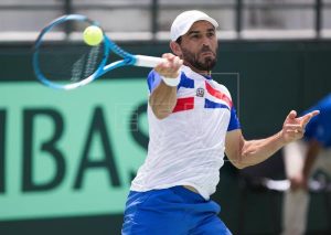 Víctor Estrella y Roberto Cid dan triunfo a RD en Copa Davis de Tenis Víctor Estrella y Roberto Cid dan triunfo a RD en Copa Davis de Tenis