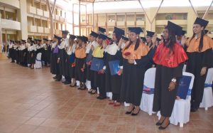 Centro de la UASD en Nagua inviste a 164 nuevos profesionales