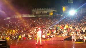 Anfiteatro PP vibra a ritmo de merengue y música tropical