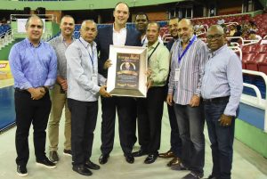 Rafael Barias y Los Prados ganan; Juan Araujo llega a mil rebotes Rafael Barias y Los Prados ganan; Juan Araujo llega a mil rebotes