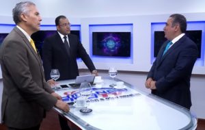 Presidente de MURO deja a Danilo Medina y apoya a Leonel Fernández