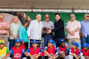 Homenaje Rica a Federico Velázquez concita a inmortales Homenaje Rica a Federico Velázquez concita a inmortales