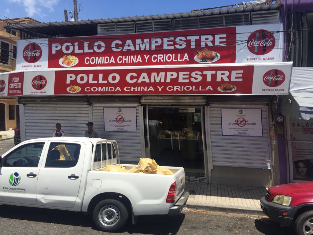 Pro Consumidor cierra restaurante de SD por problemas de higiene imagen