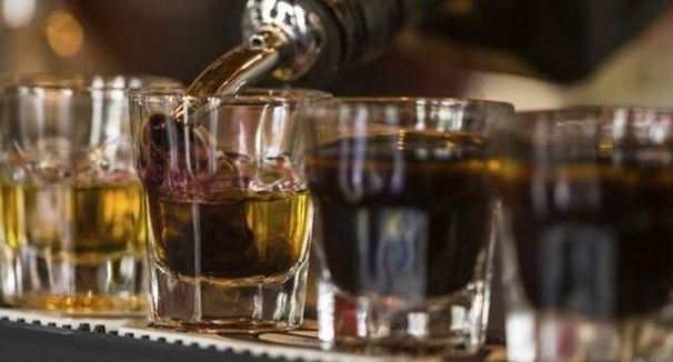 El consumo per cápita de alcohol en R.Dominicana es 6,9 litros por año imagen