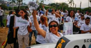 VENEZUELA: Pese a llamados en contra, comienza campaña electoral