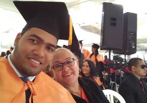 La UASD gradúa a otros mil 148 nuevos profesionales