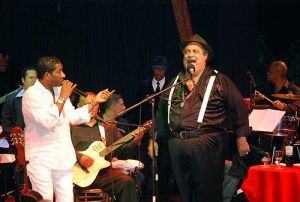 Anthony Ríos y Félix D´ Oleo en Kviar