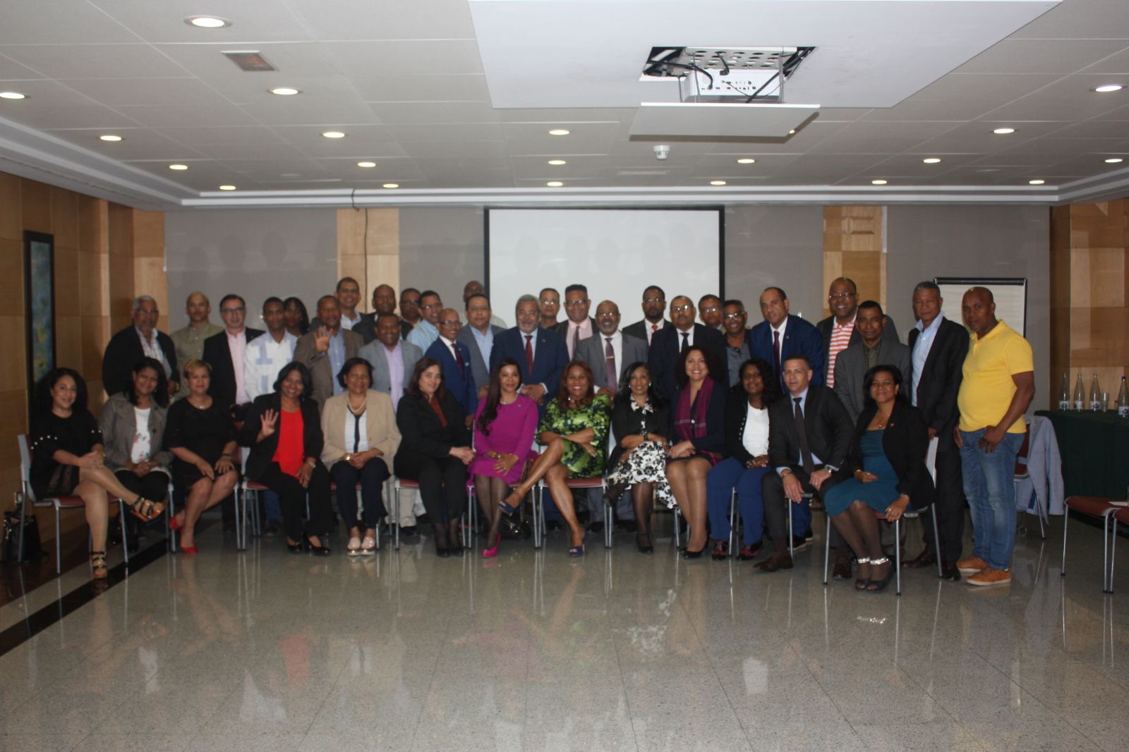 ESPAÑA: Danilistas cierran filas en Europa imagen